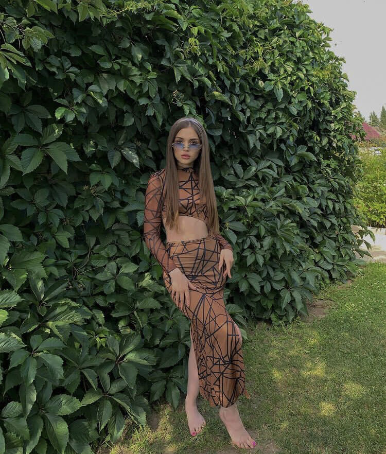  27423957  , 26 ,    -