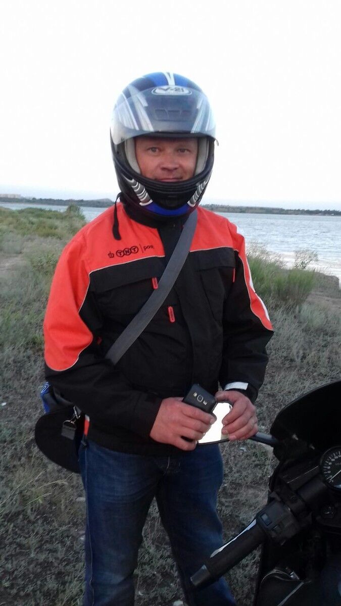  ,   Alex, 39 ,   ,   , c 