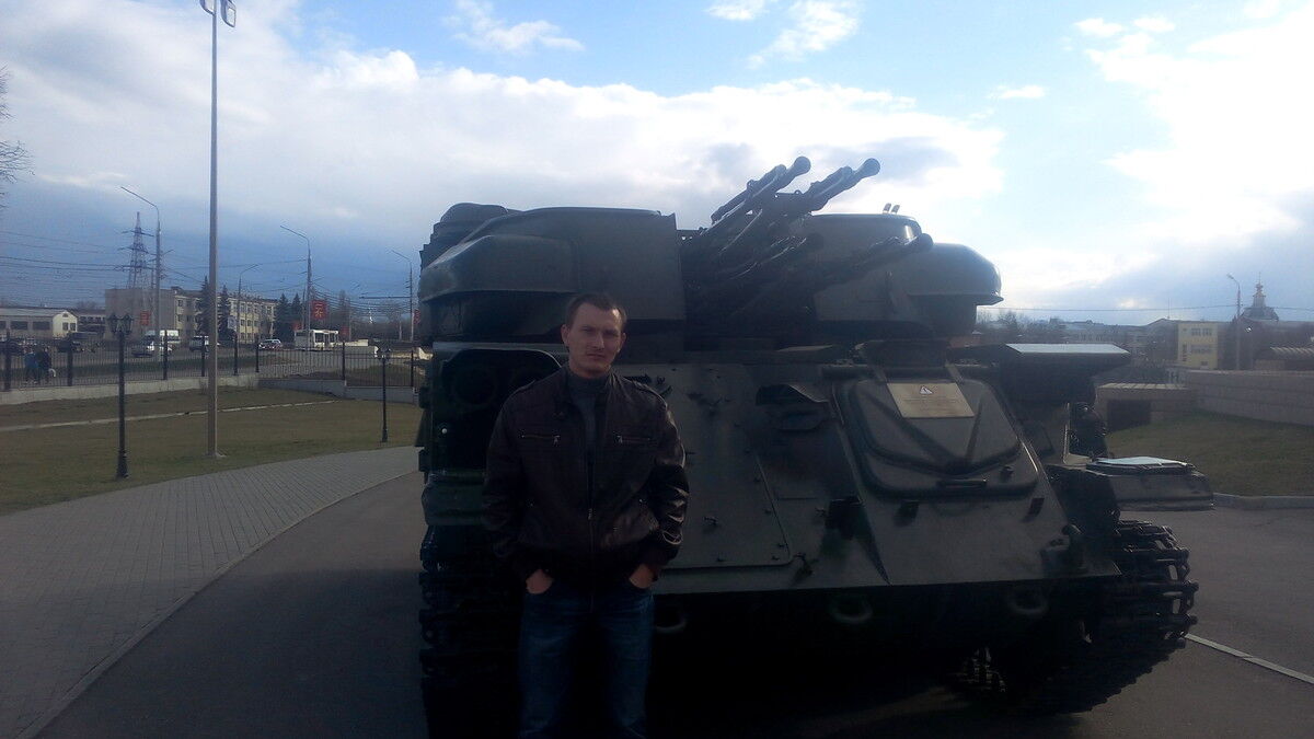  ,   Anton, 36 ,   