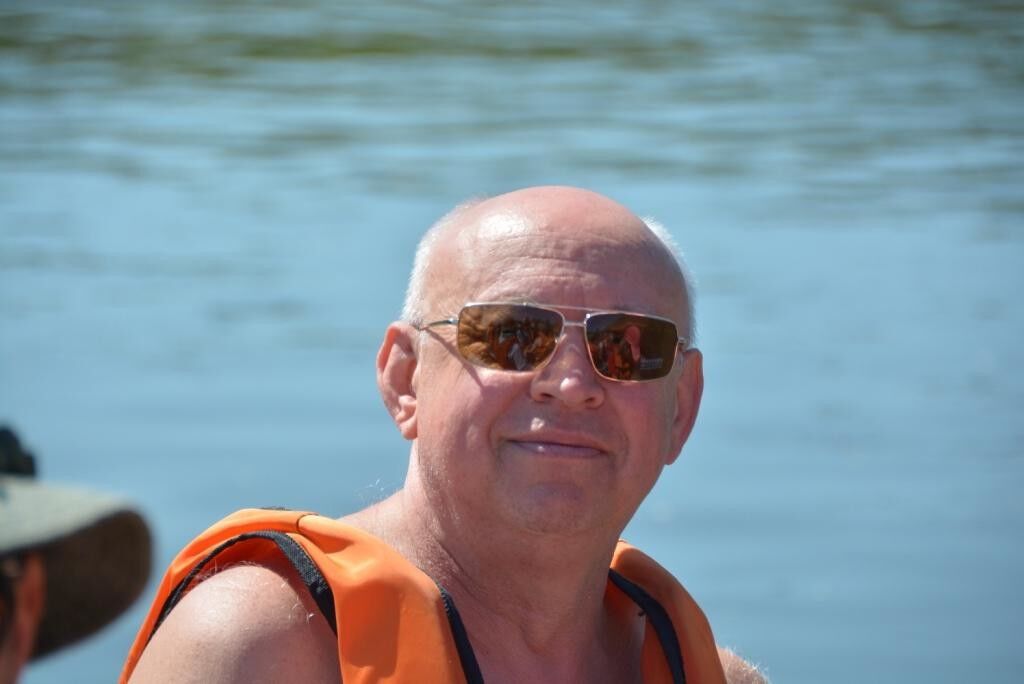  ,   Alexandre, 63 ,   ,   , c 