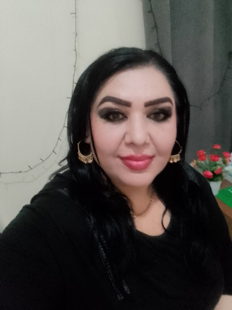  Muscat,   Nora Nazia, 34 ,   ,   