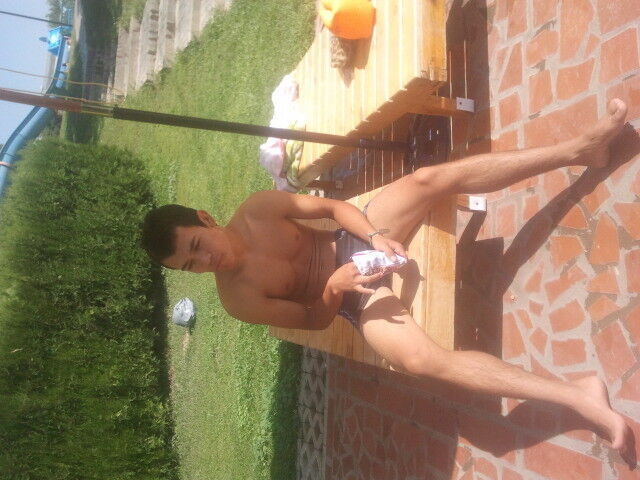  ,   Abbosco, 31 ,   