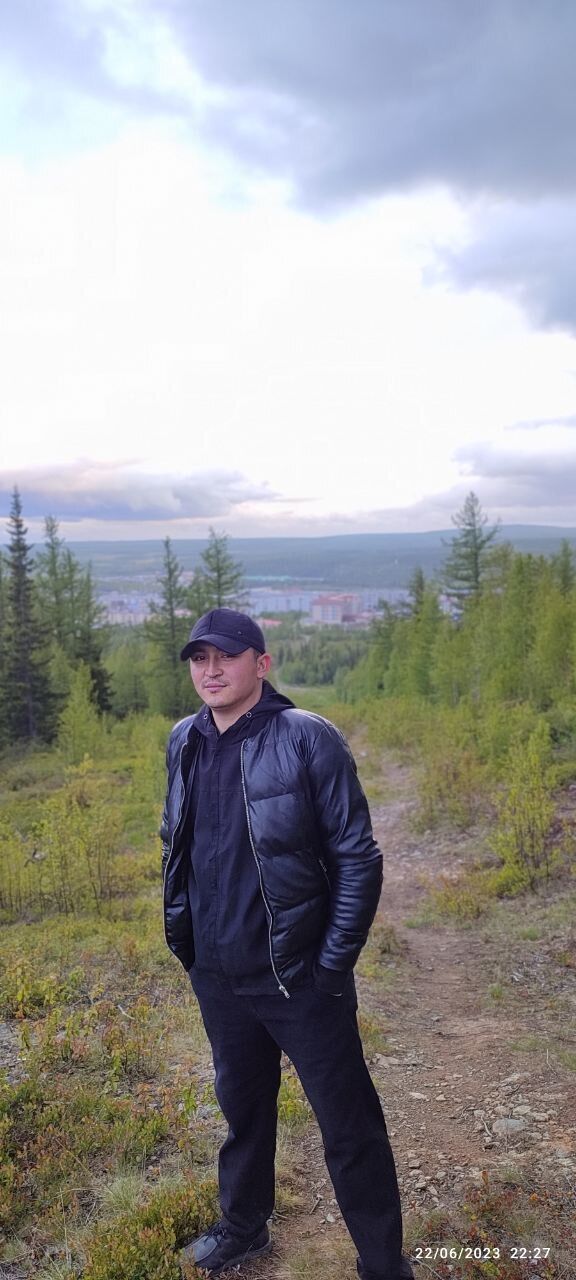  ,   Nurik, 29 ,   ,   