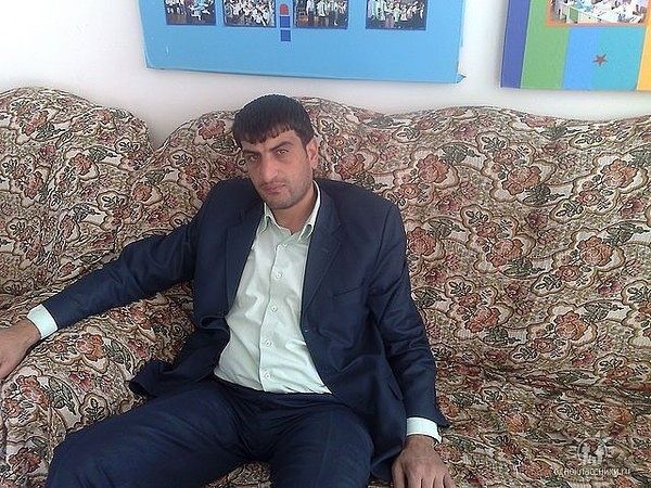  ,   Rauf, 46 ,   