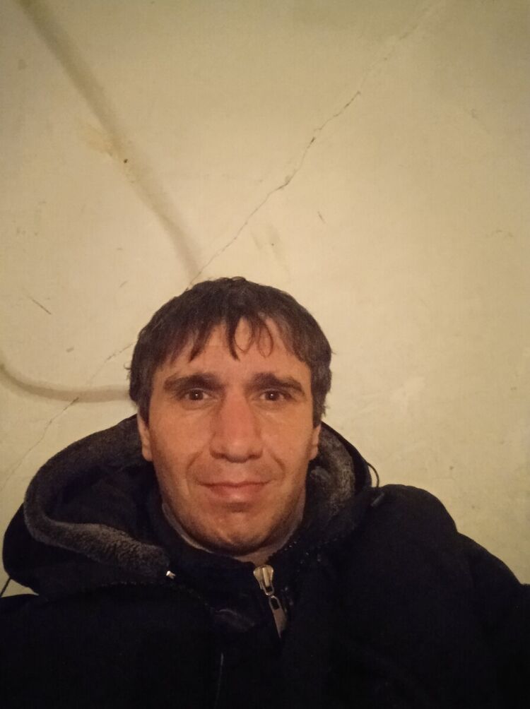  ,   Leonid, 42 ,   ,   , c , 