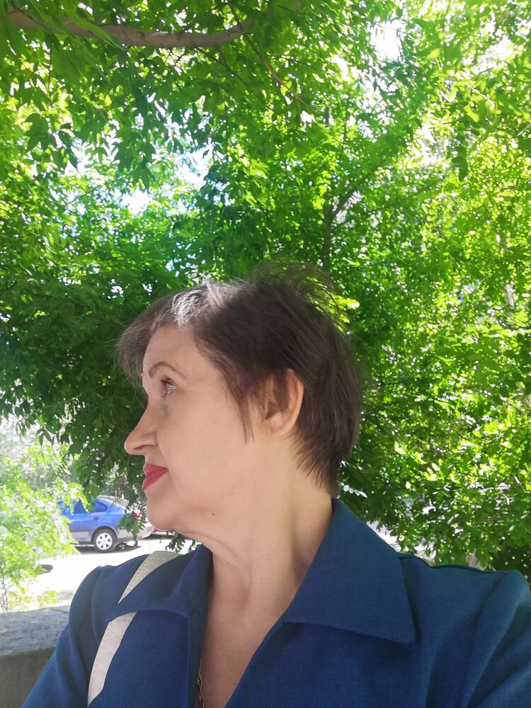  27016657  Lyubov, 60 ,    