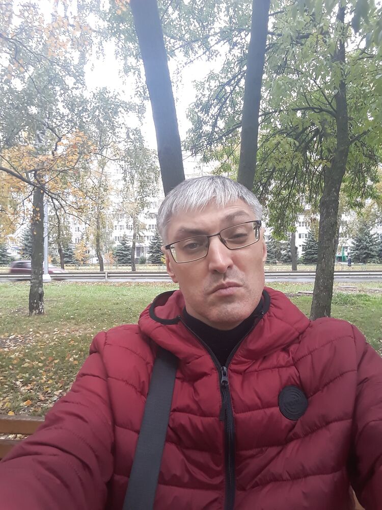  32638717  Anton, 42 ,     