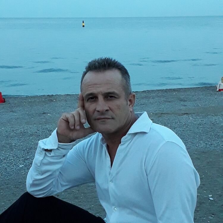  48128587  , 42 ,    