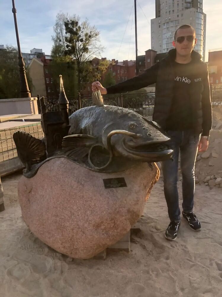  40561507  ALEKSANDER, 32 ,    