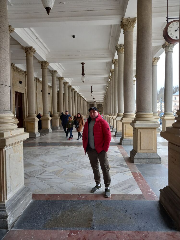  ,   Nicolai, 37 ,   ,   