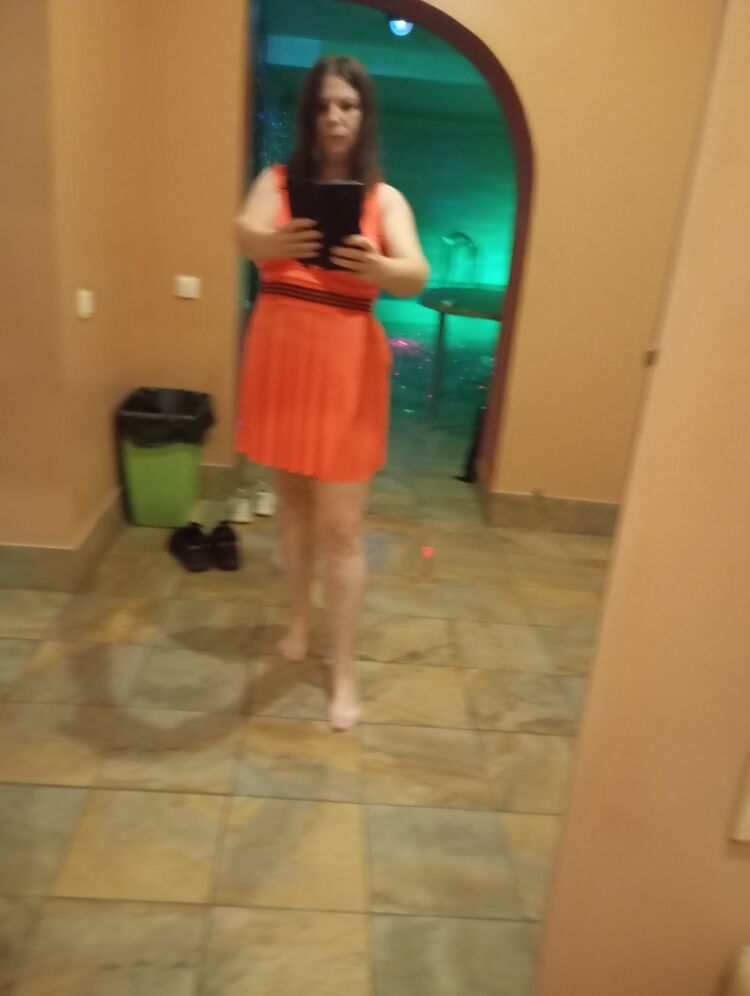  52333047  , 39 ,    
