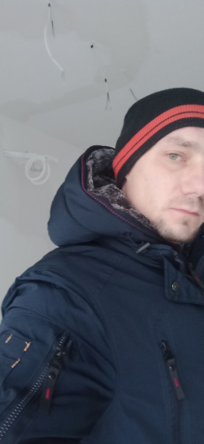  31776467  Max, 40 ,    Warszawa
