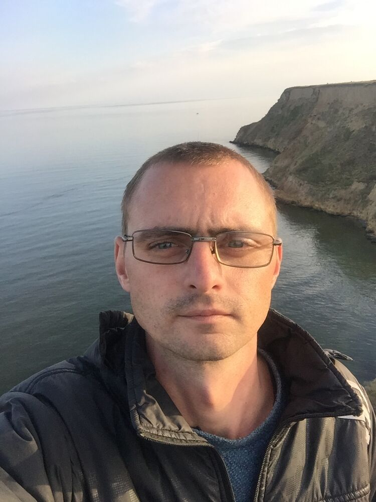  35325177  Yurka, 33 ,     