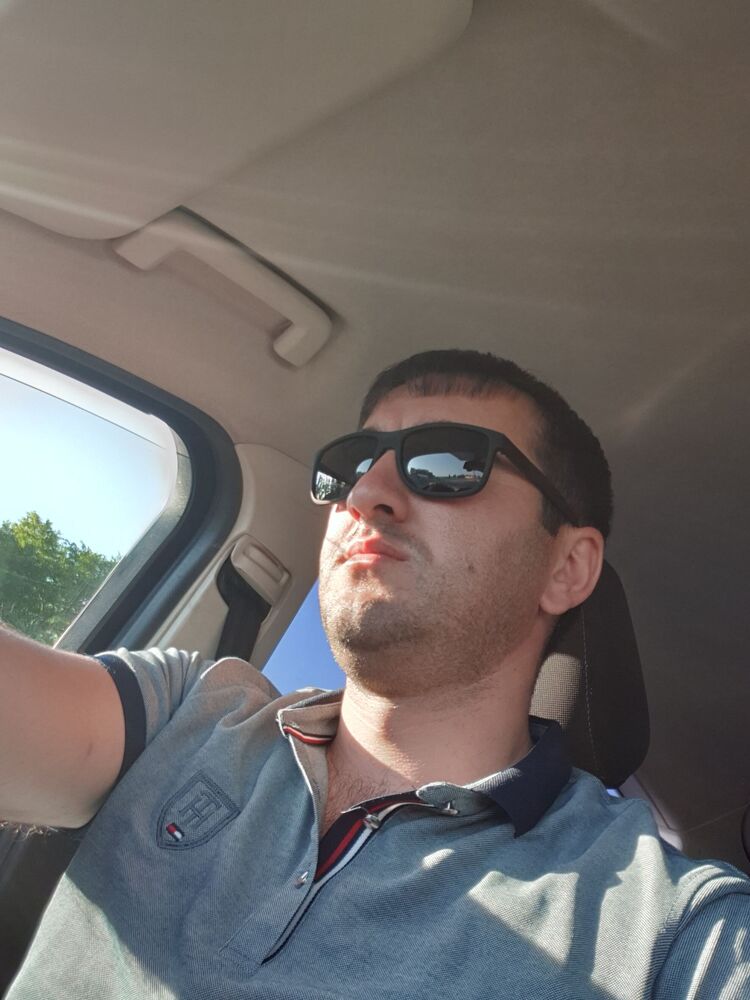  44841887  , 37 ,    