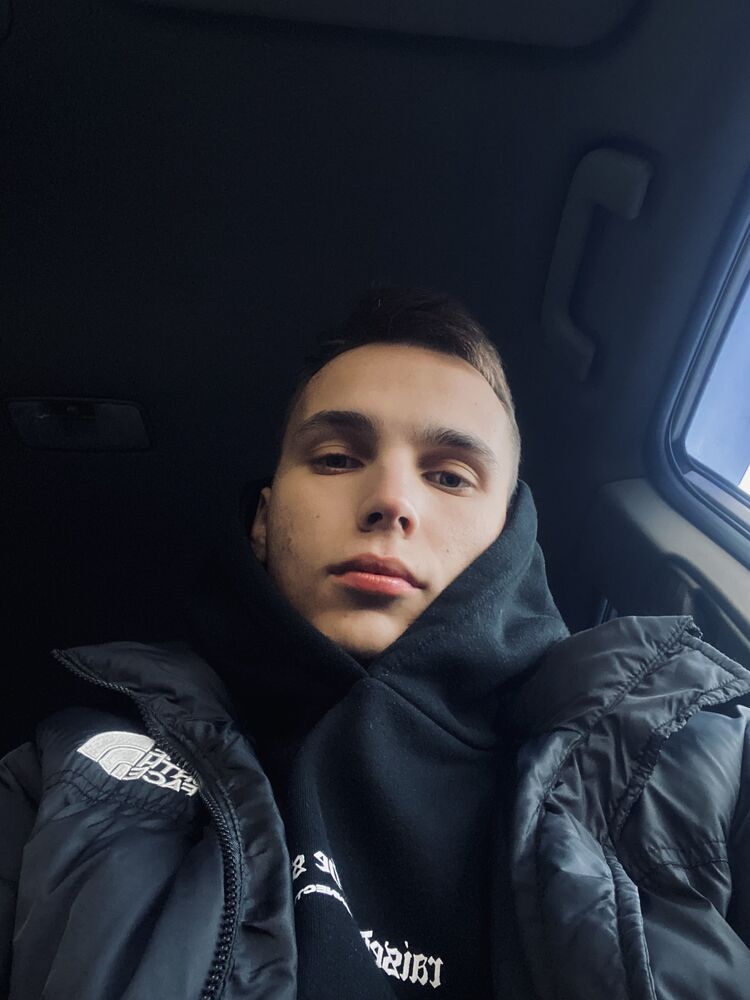  39586077  , 23 ,    