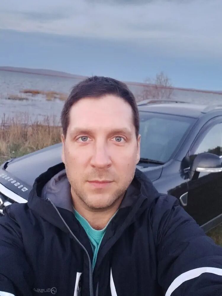  26550367  Gleb, 40 ,    