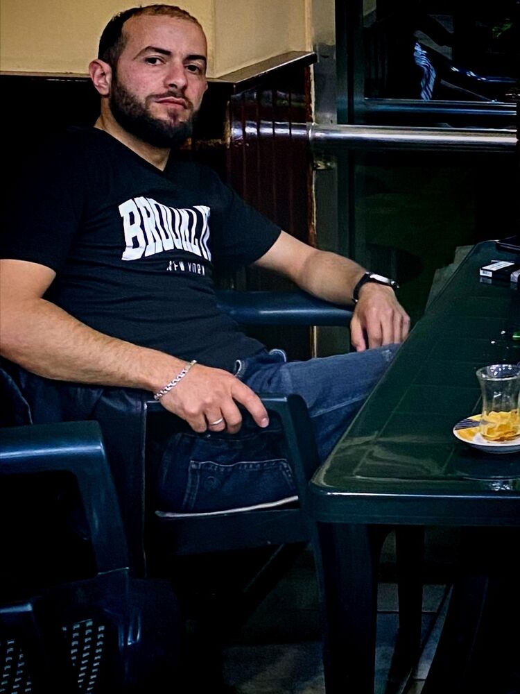  ,   Kamil, 29 ,   ,   
