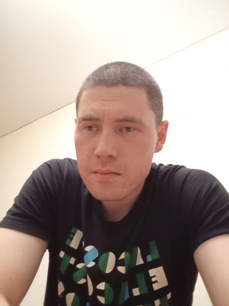  ,   Ilya, 26 ,  