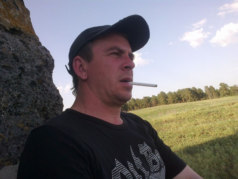  9954077  Andrey, 43 ,    