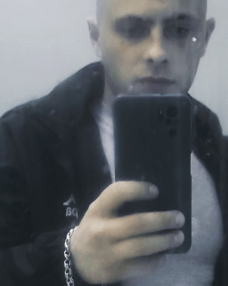  28505757  , 27 ,    