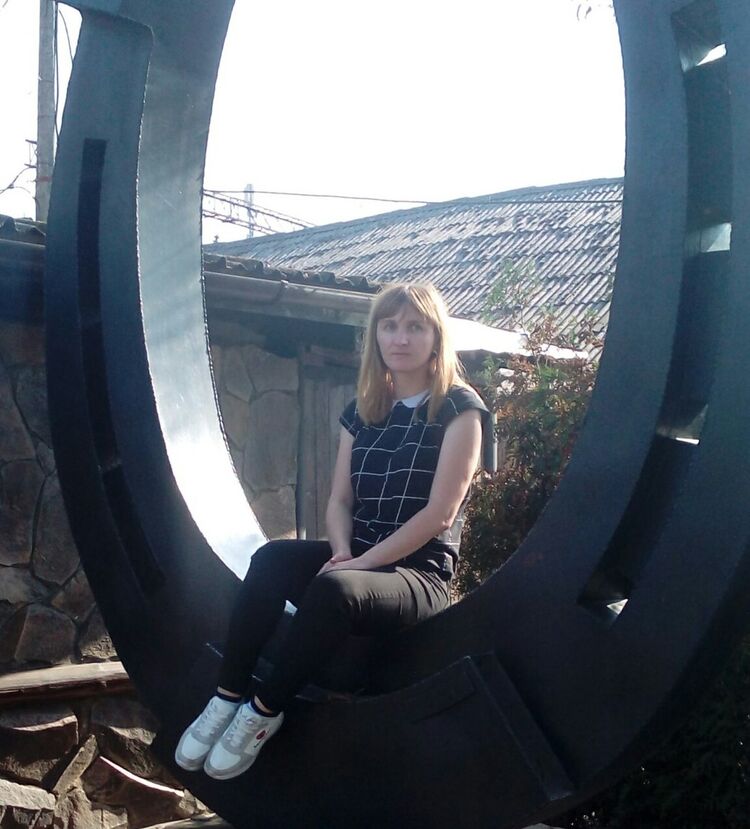  18776537  Halina, 33 ,    