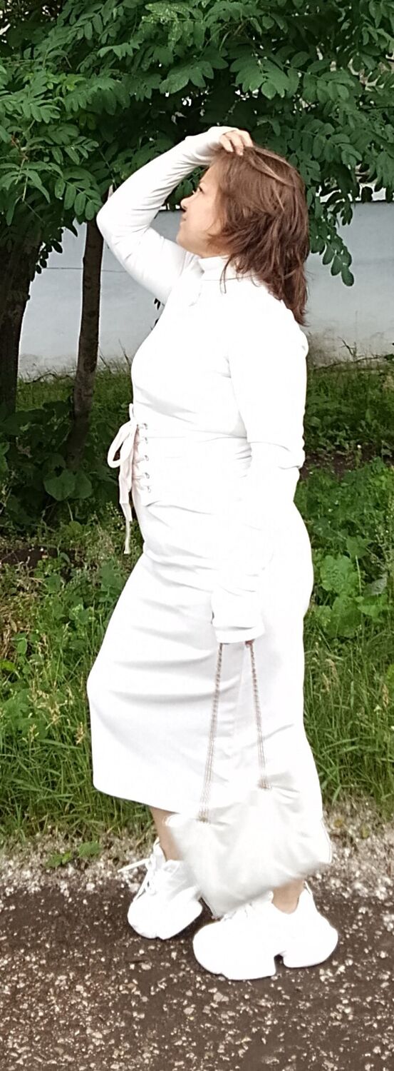  52497947  Evgenia, 39 ,    