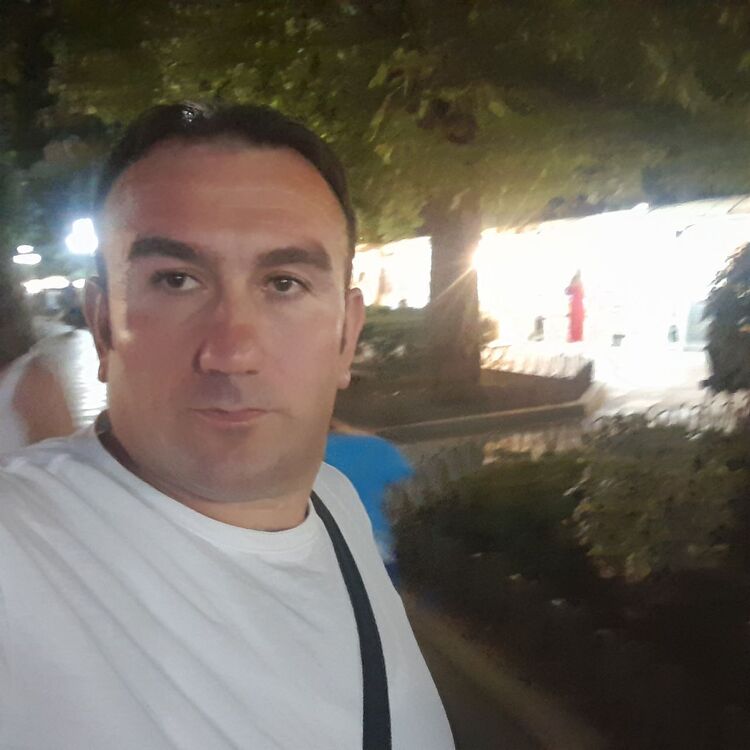  41205957  Ali, 38 ,    