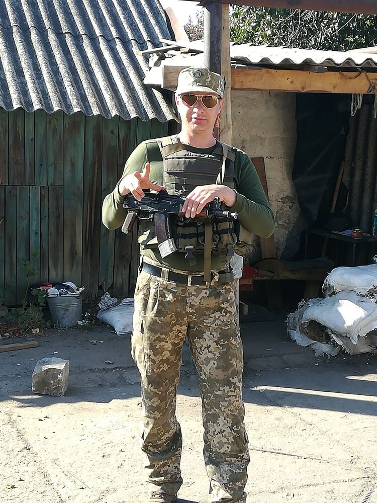  14711137  Igor, 45 ,    