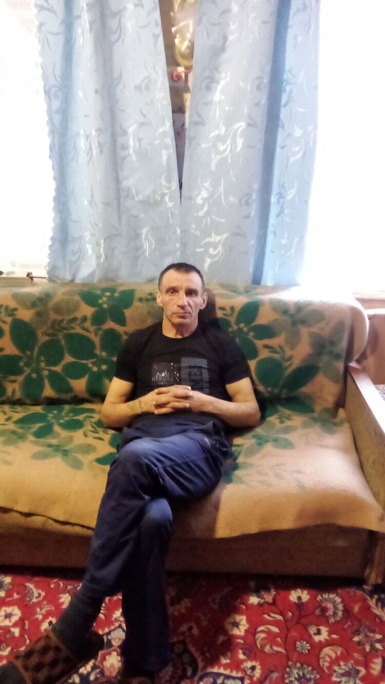 33158747  , 48 ,    