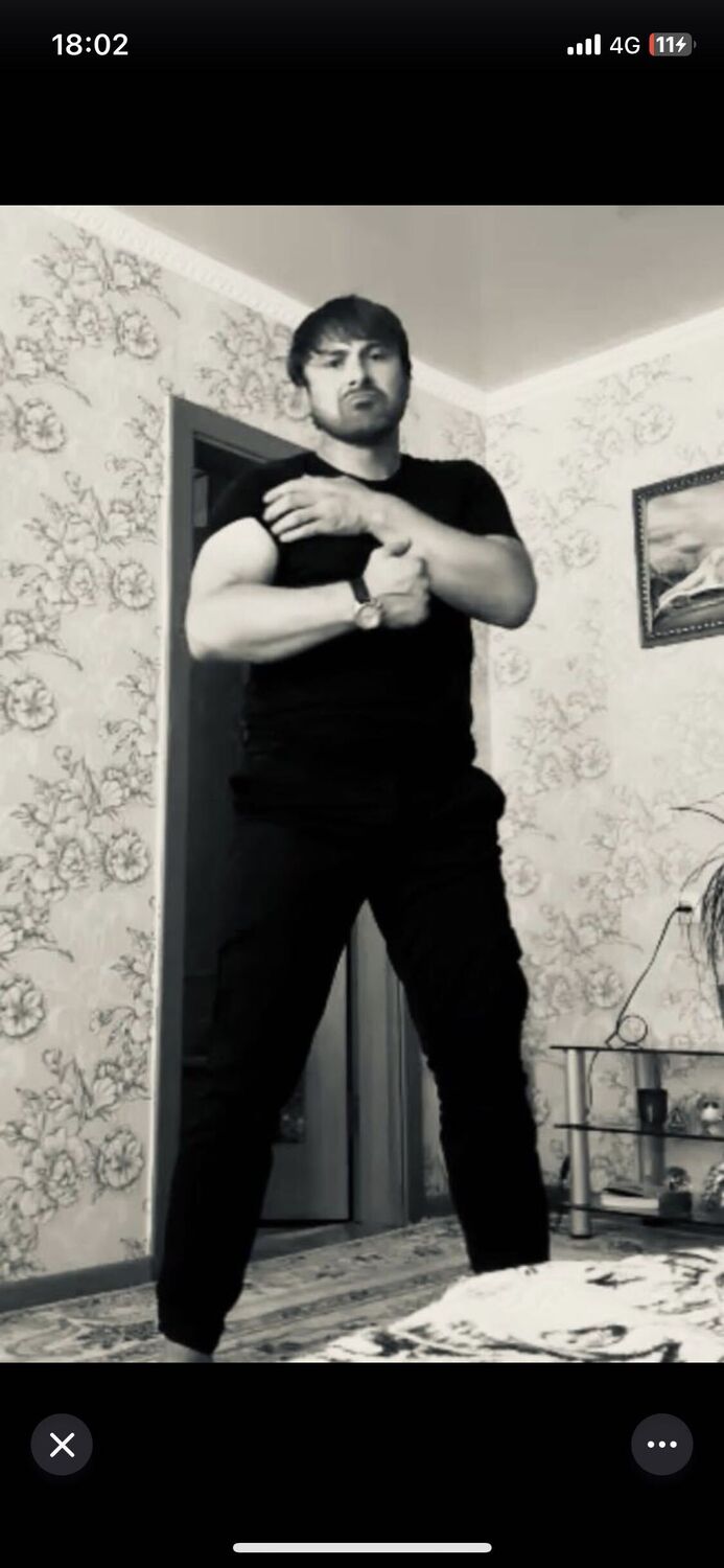  46071137  , 36 ,    