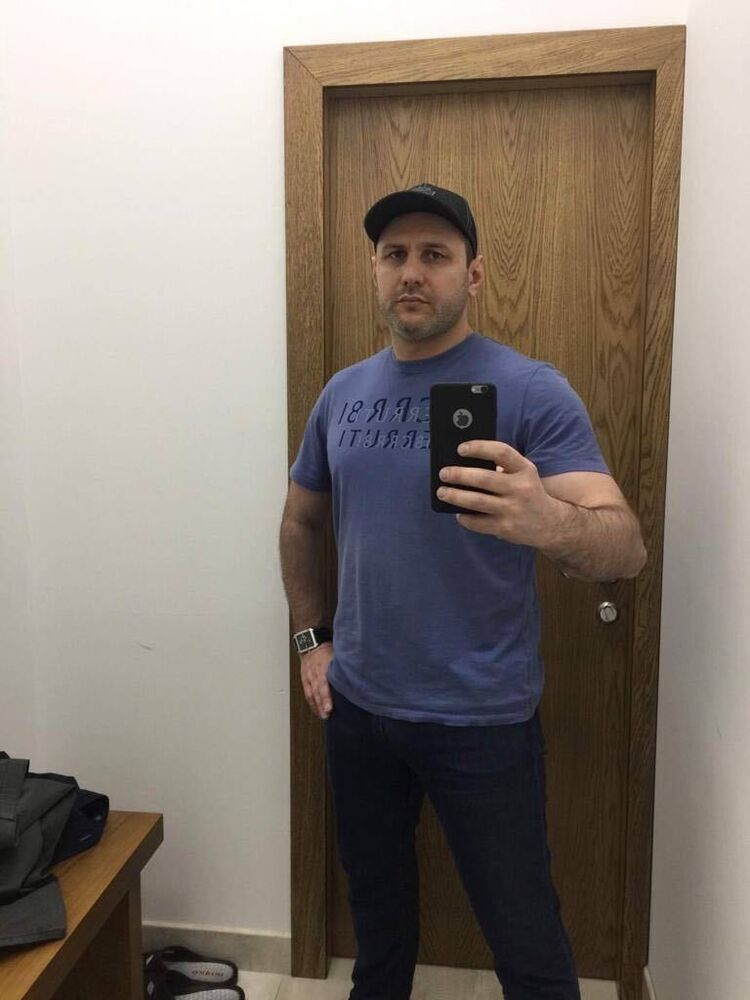 ���������� ���������, ���� ������� Adam, 39 ���, ������������ ��� ������, ����� � ���������