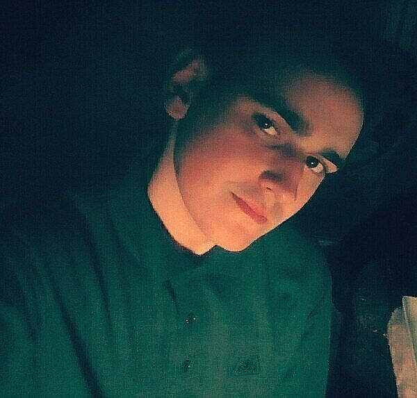  37590417  , 23 ,    