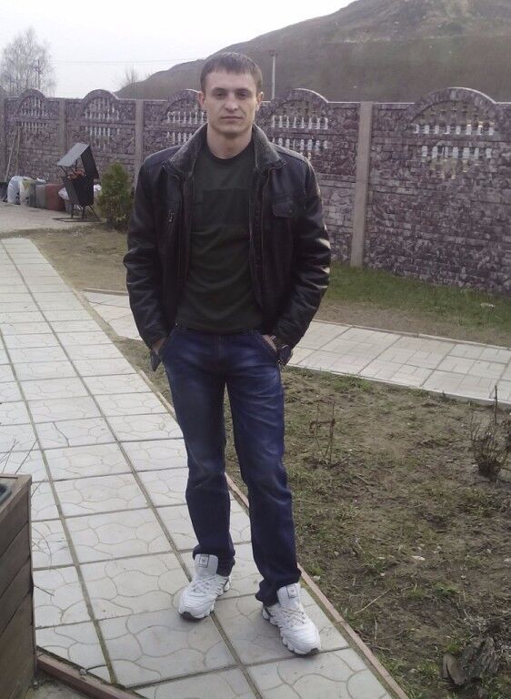  14438447  Nicolai, 32 ,    
