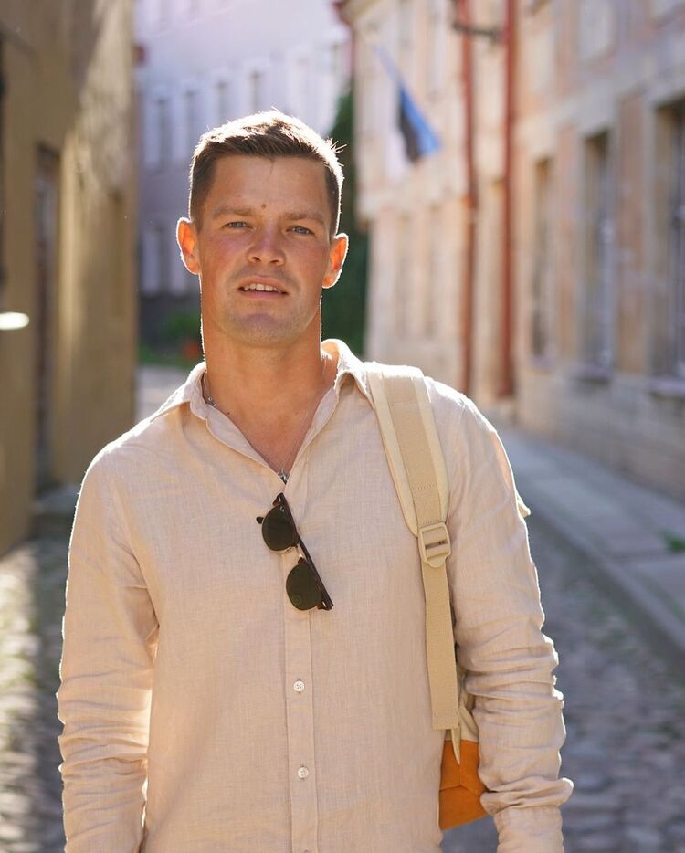 ���� 40809357 ������� �������, 37 ���, ���� ���������� � �����-����������