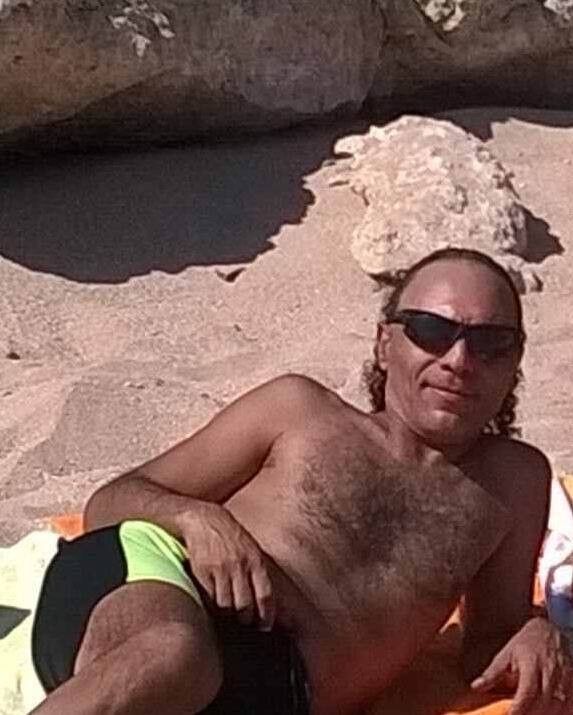  17246437  Amr, 56 ,    Al Ghardaqah