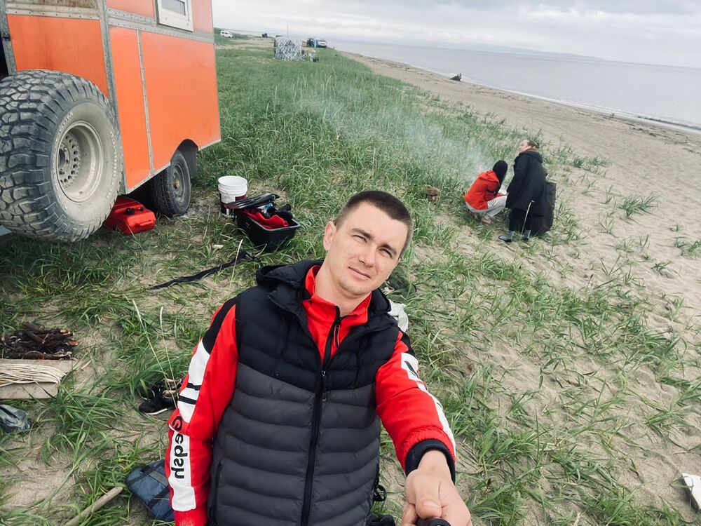  28360567  , 30 ,    -