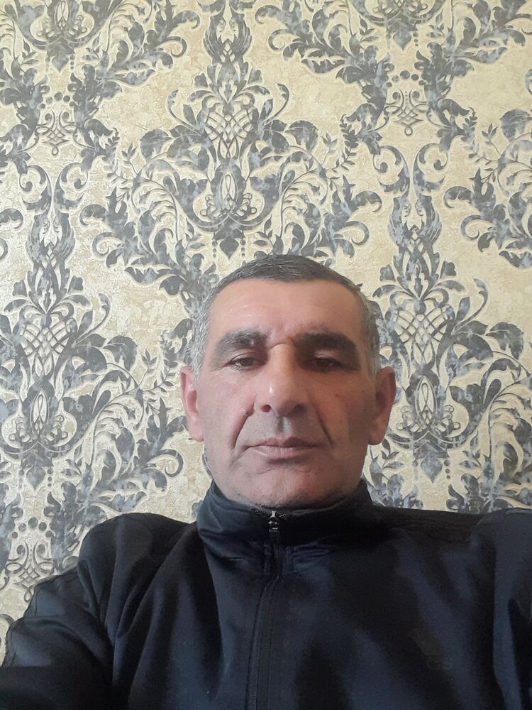  41667737  , 52 ,    