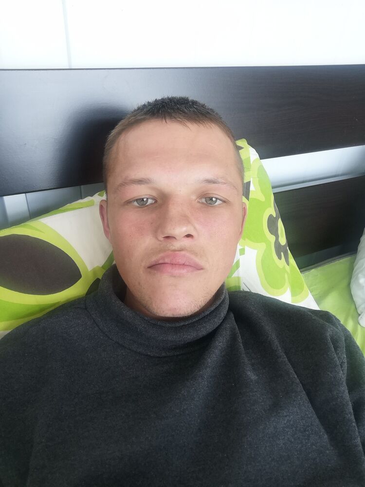  51485717  , 28 ,    