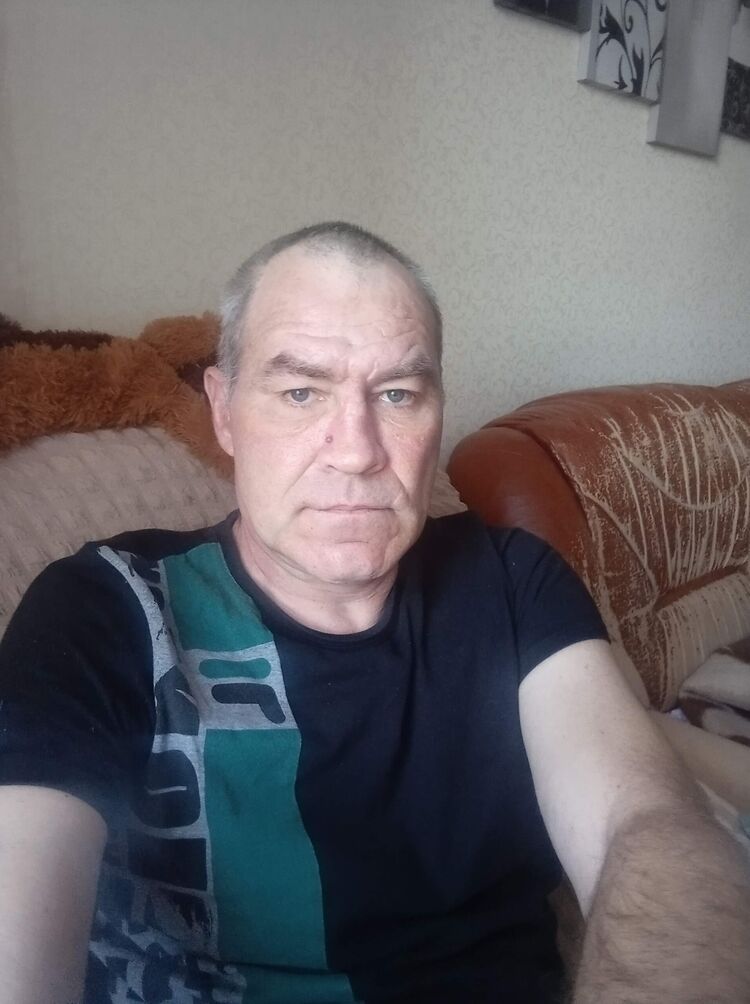  46586107  , 49 ,    