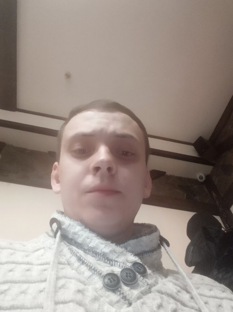  18128567  , 33 ,    