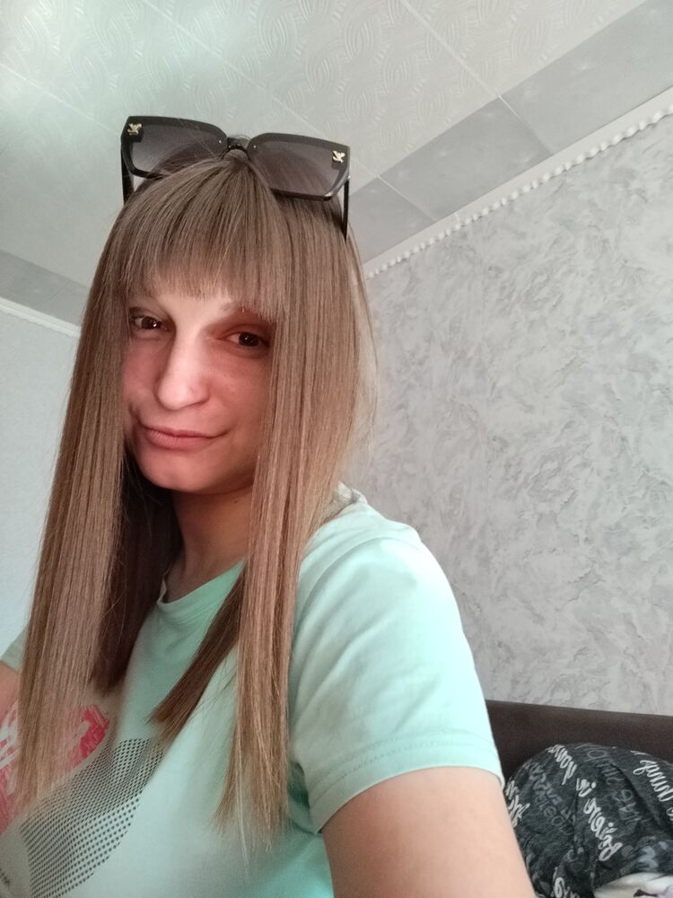  48244607  Anastasia, 28 ,    