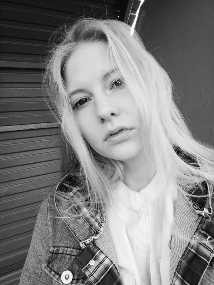  30157067  Viki, 23 ,    