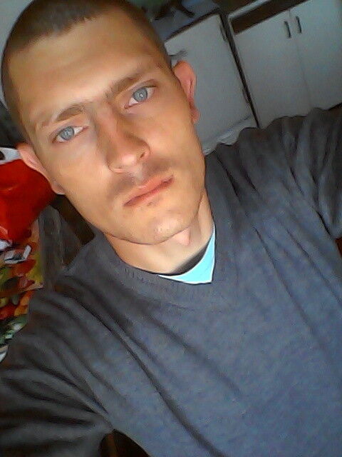  ,   Maks, 33 ,   ,   , c 