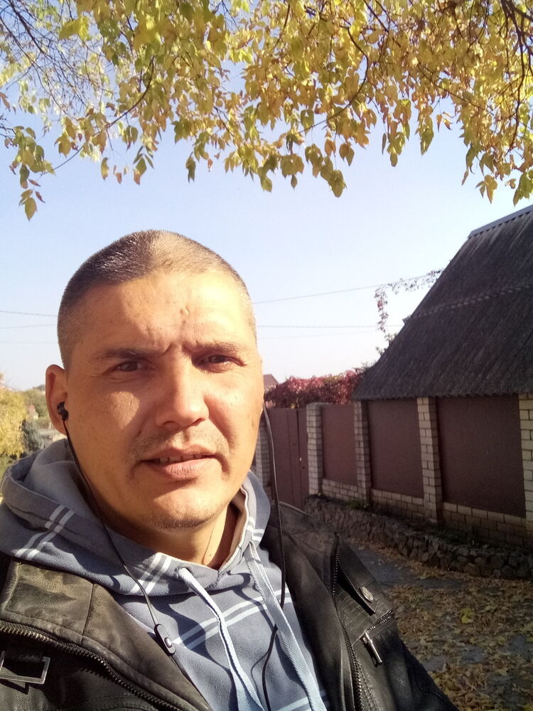  ,   Nikolai, 41 ,   ,   , c 