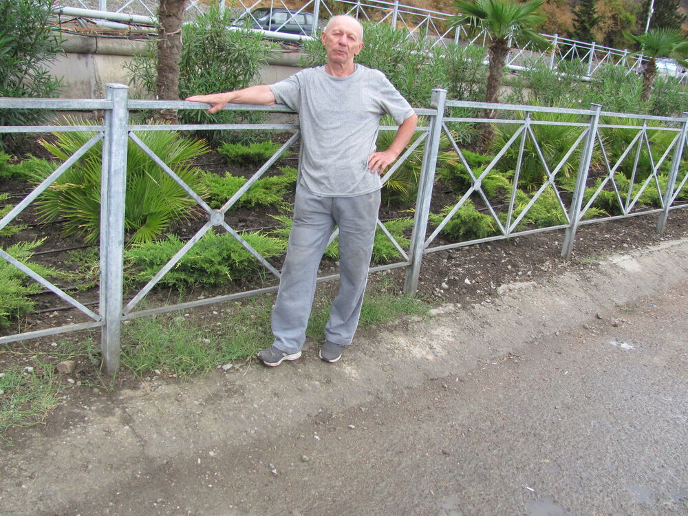  ,   Wiktor, 67 ,   ,   , c 