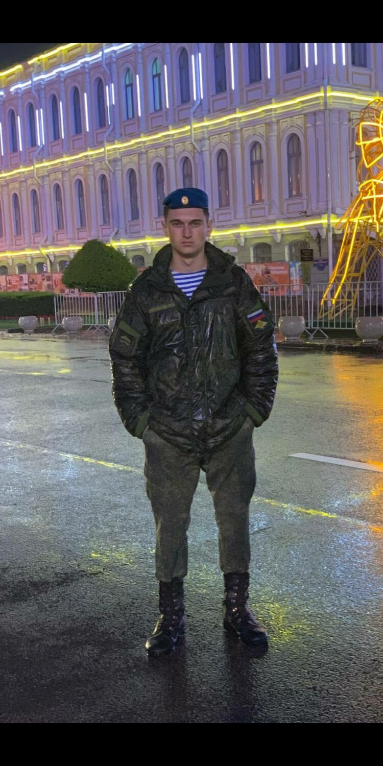  34427927  , 24 ,    