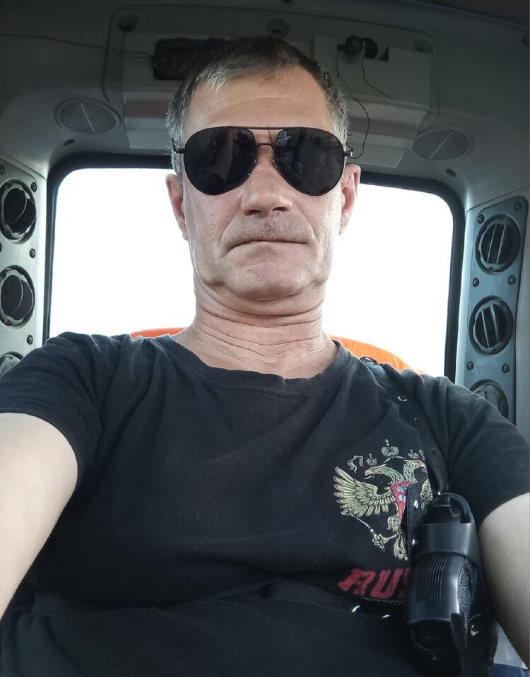 46738427  , 56 ,    