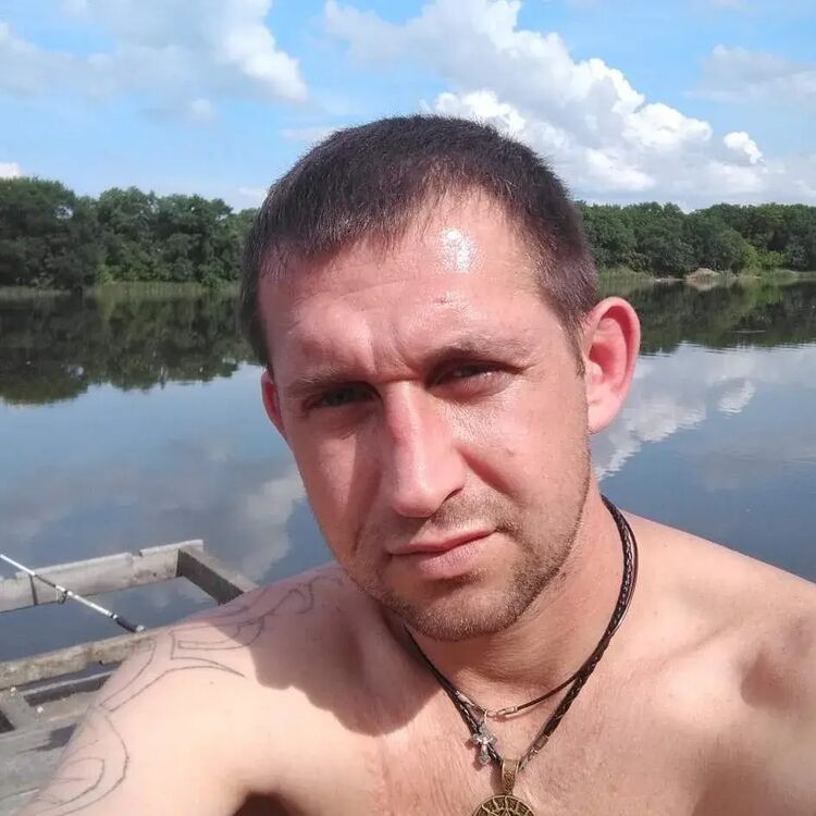  46884717  , 41 ,    