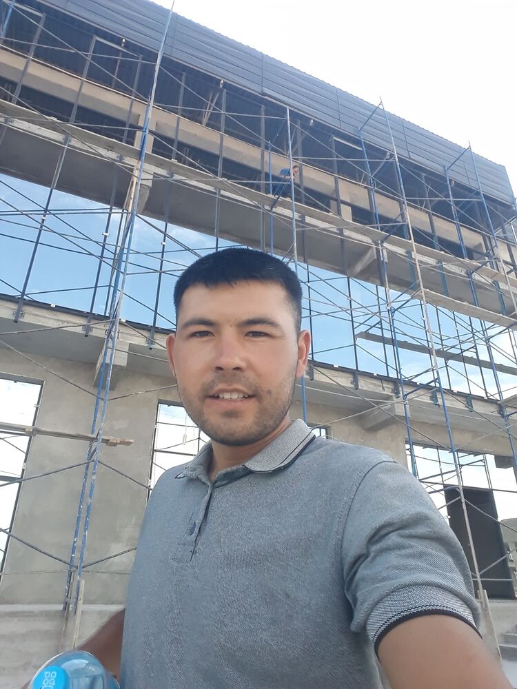  40649557  Roma, 30 ,    