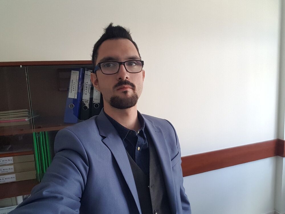  ,   Maksim, 28 ,   ,   , c 